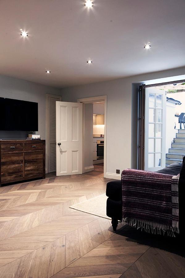 Central Hastings, Stylish-Luxe, Seaside Apartment. Εξωτερικό φωτογραφία